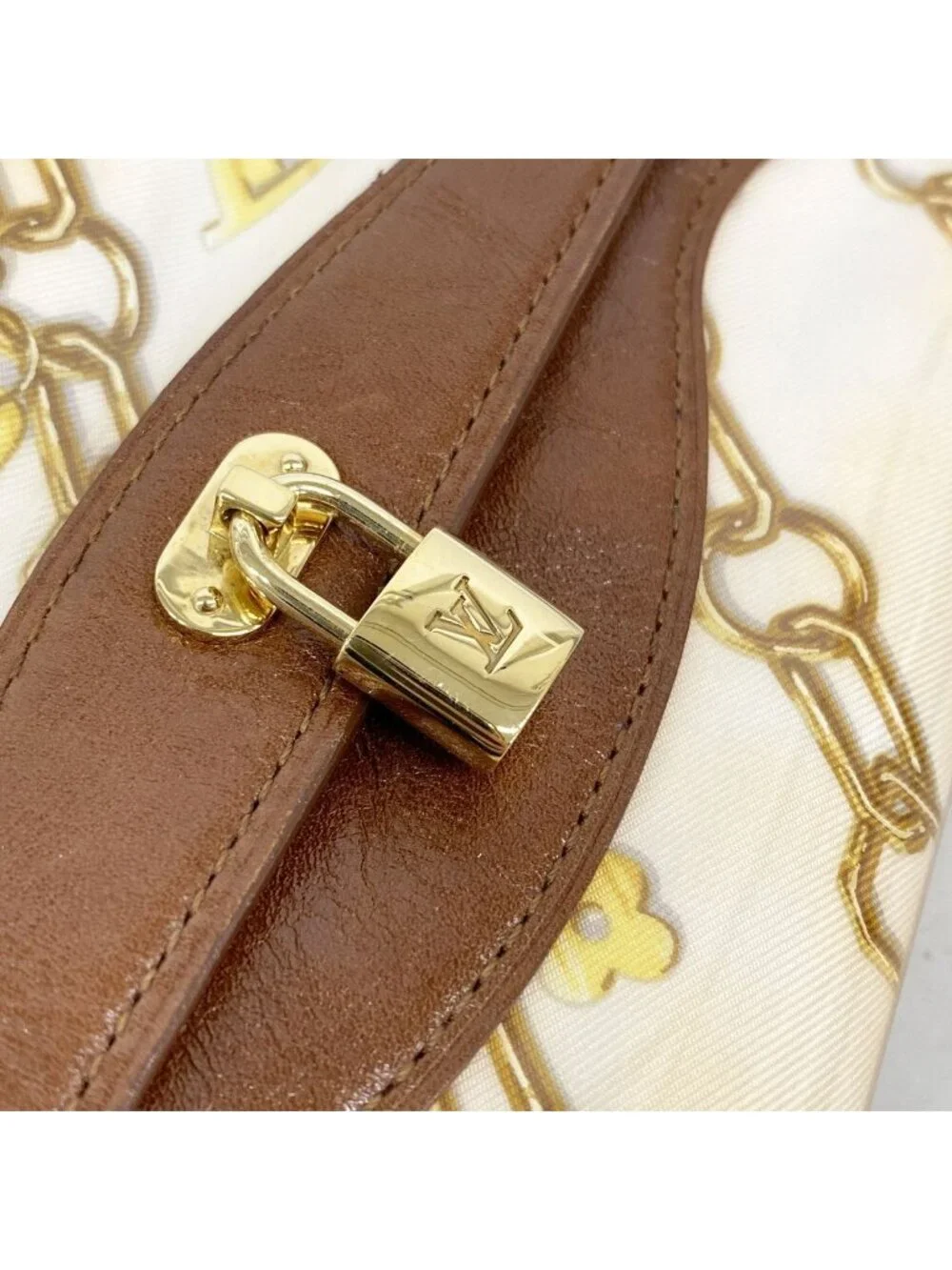 Louis Vuitton Wallet Monogram Charm Pochette Porte Monnaie Blanc Coin Purse